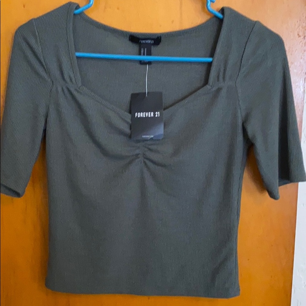 green crop top